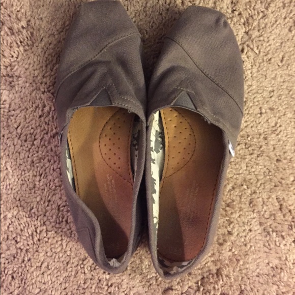 Toms Shoes - Women’s 8.5 gray Toms